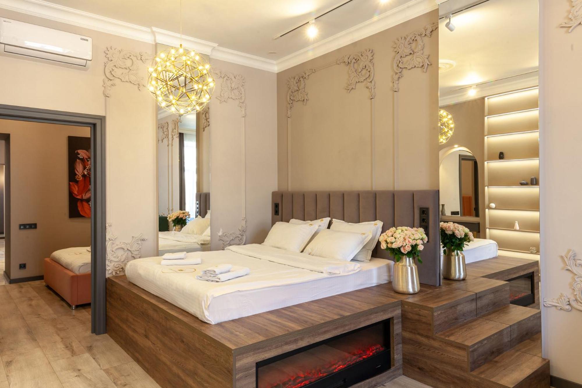 Royal Apartment On Gorodotska 33 Street Lwów Zewnętrze zdjęcie
