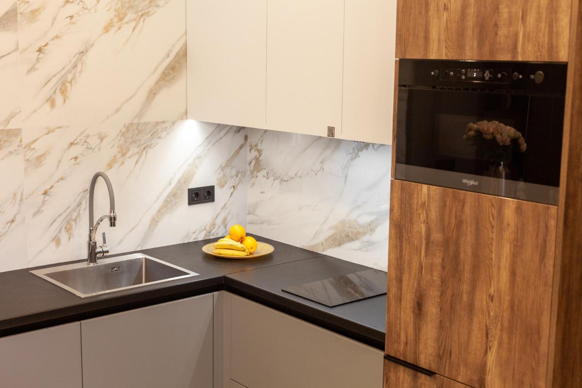 Royal Apartment On Gorodotska 33 Street Lwów Zewnętrze zdjęcie