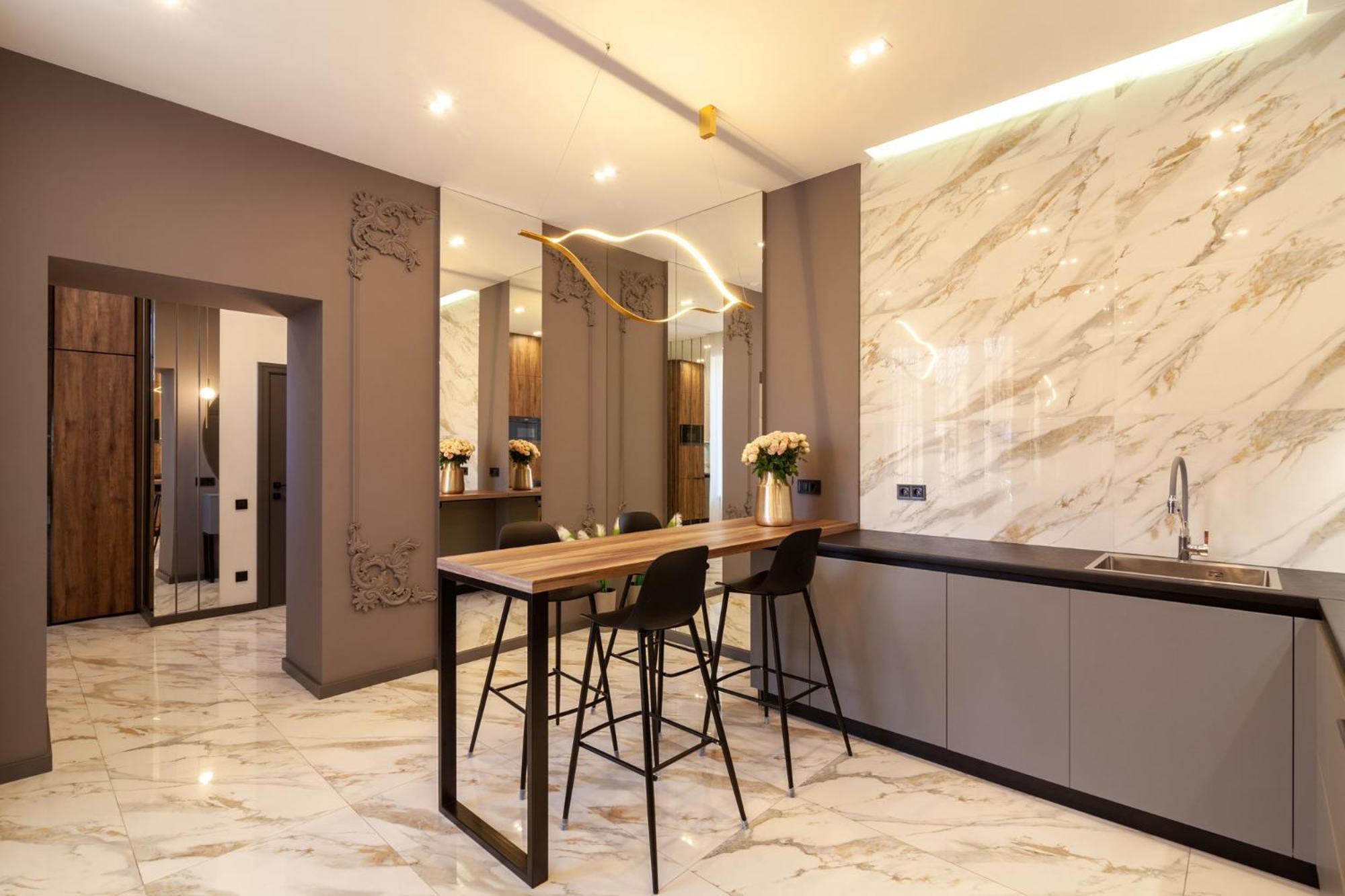 Royal Apartment On Gorodotska 33 Street Lwów Zewnętrze zdjęcie